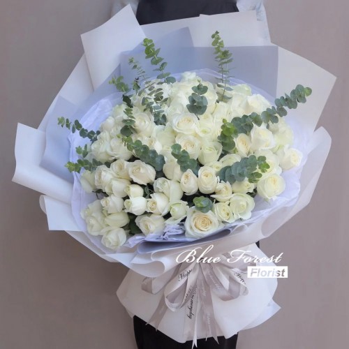 99枝白玫瑰花束*