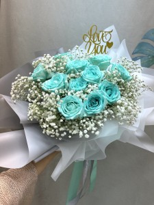 12枝肯亞Tiffany blue玫瑰滿天星花束**