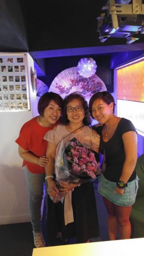 客人滿意回相片及好評*紫玫瑰花束