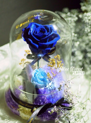 情人節系列  保鮮•愛*發光玻璃罩日本玫瑰保鮮花（深藍色）*可免費刻上名或祝福字句