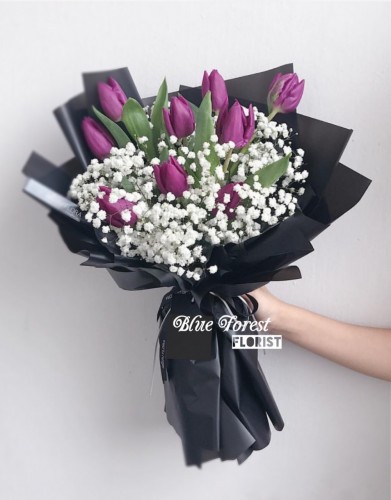 *荷蘭紫色鬱金香配滿天星花束