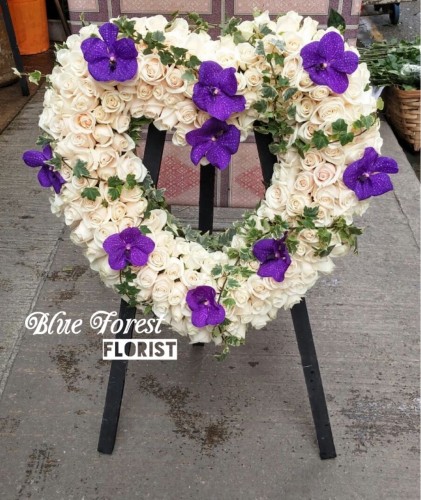 心形帛事花籃12