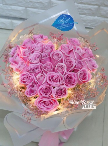 20枝/30枝心形粉紅色玫瑰LED燈花束