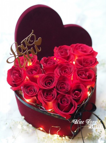 LED心形紅玫瑰花盒（附送Love插牌)