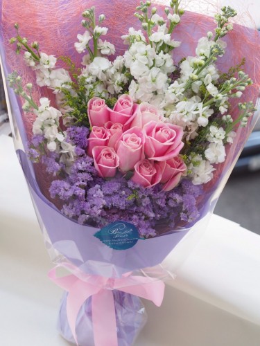 花漾粉紅*粉玫瑰配日本射香花束