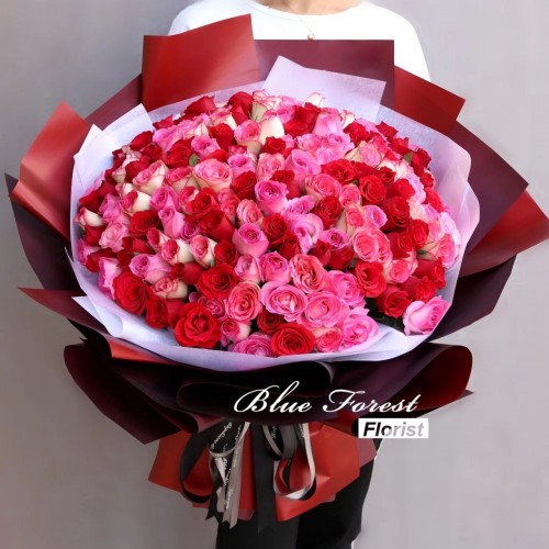 99枝三色玫瑰花束(紅色系)