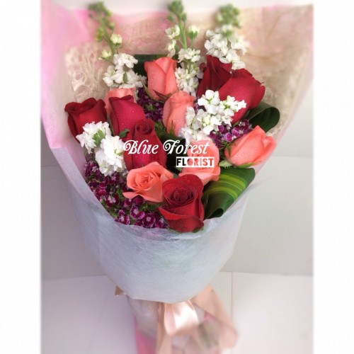 12枝紅粉玫瑰花束