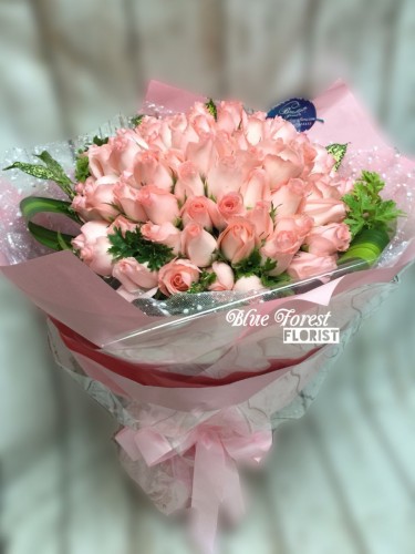 *小天使*50枝水粉玫瑰大花束（可自選顏色）