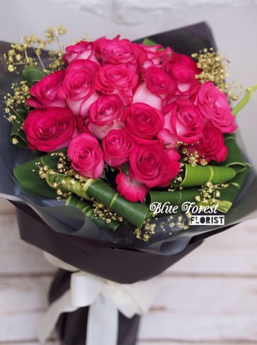 *金枝玉葉*美國大頭雙色玫瑰配仿金襯花花束*