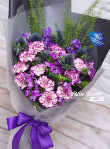 Mother's day精選*雙色紫白色康乃馨花束