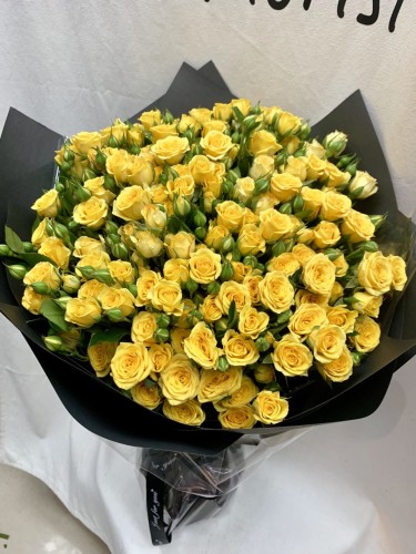 多頭黃色迷你玫瑰花束（20支裝，超過100朵玫瑰）