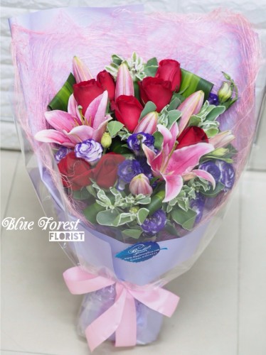 紅玫瑰配粉紅百合花束